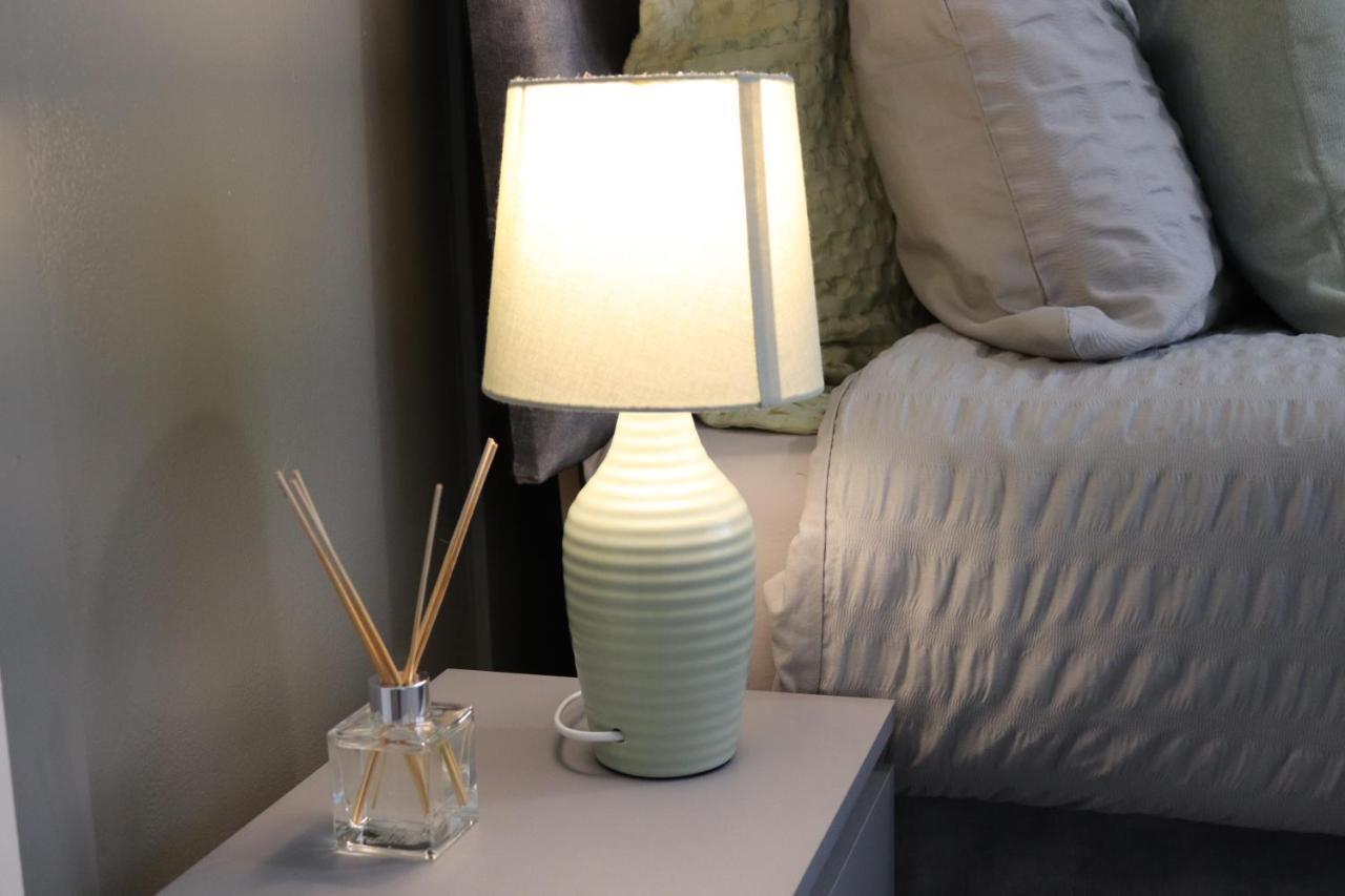 Coastal Retreat - Brighton - Near The